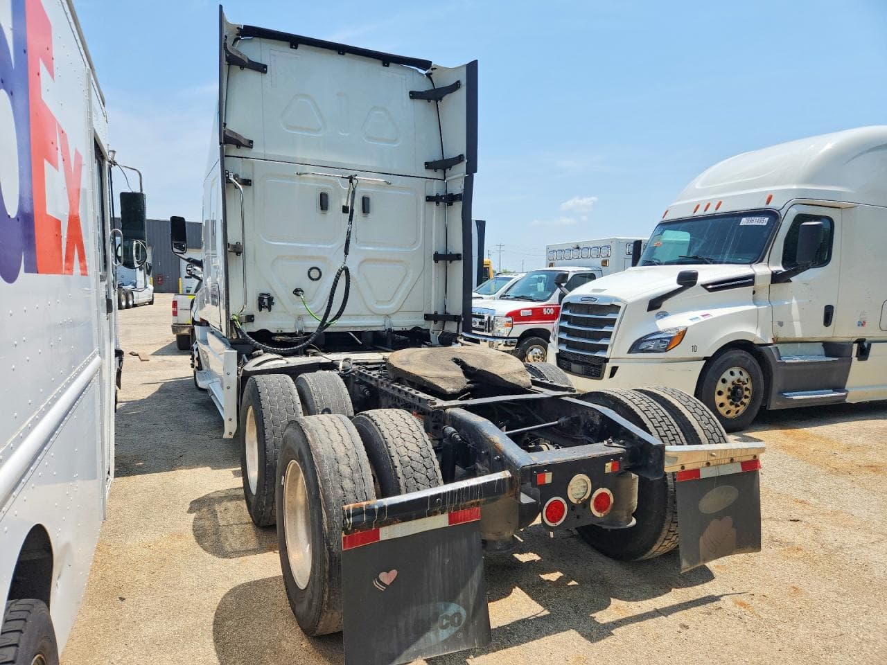 2021 Freightliner All other — photo 2