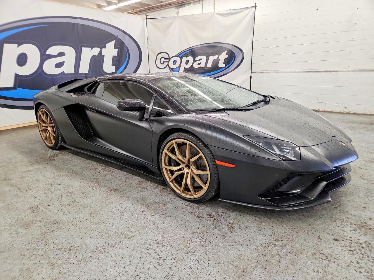 2018 Lamborghini Aventador — photo 4