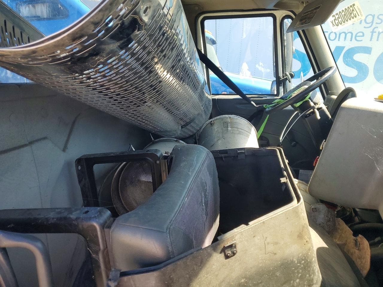 2013 International 8000 series — photo 5